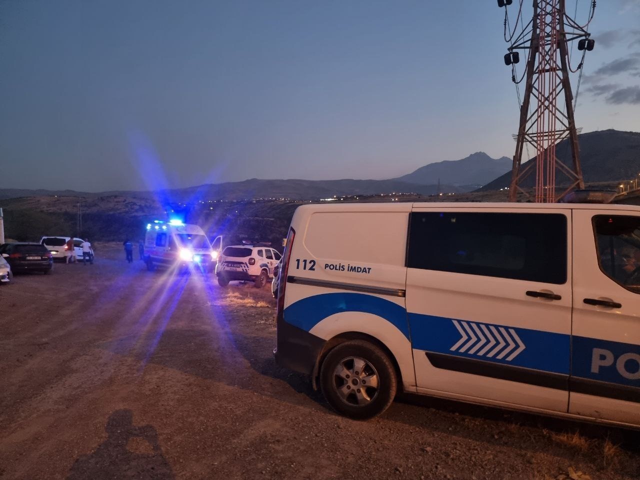 17 Yaşındaki Çocuk Derevenk Viyadüğü’nde Ölü Bulundu