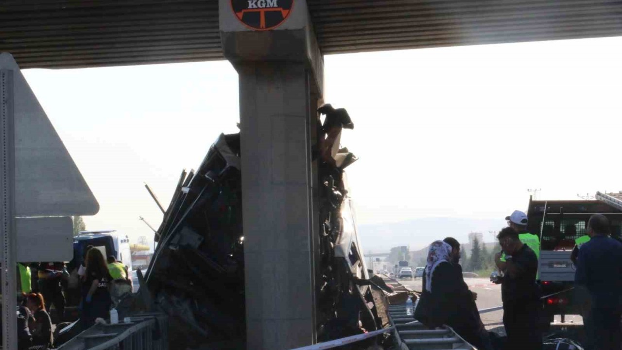 Ankara'da Feci Otobüs Kazası: 11 Ölü,  24 Yaralı