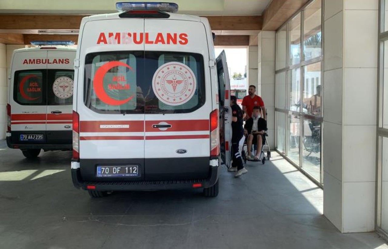 Karaman’da Şarampole Uçan Otomobilde 4 Kişi Yaralandı