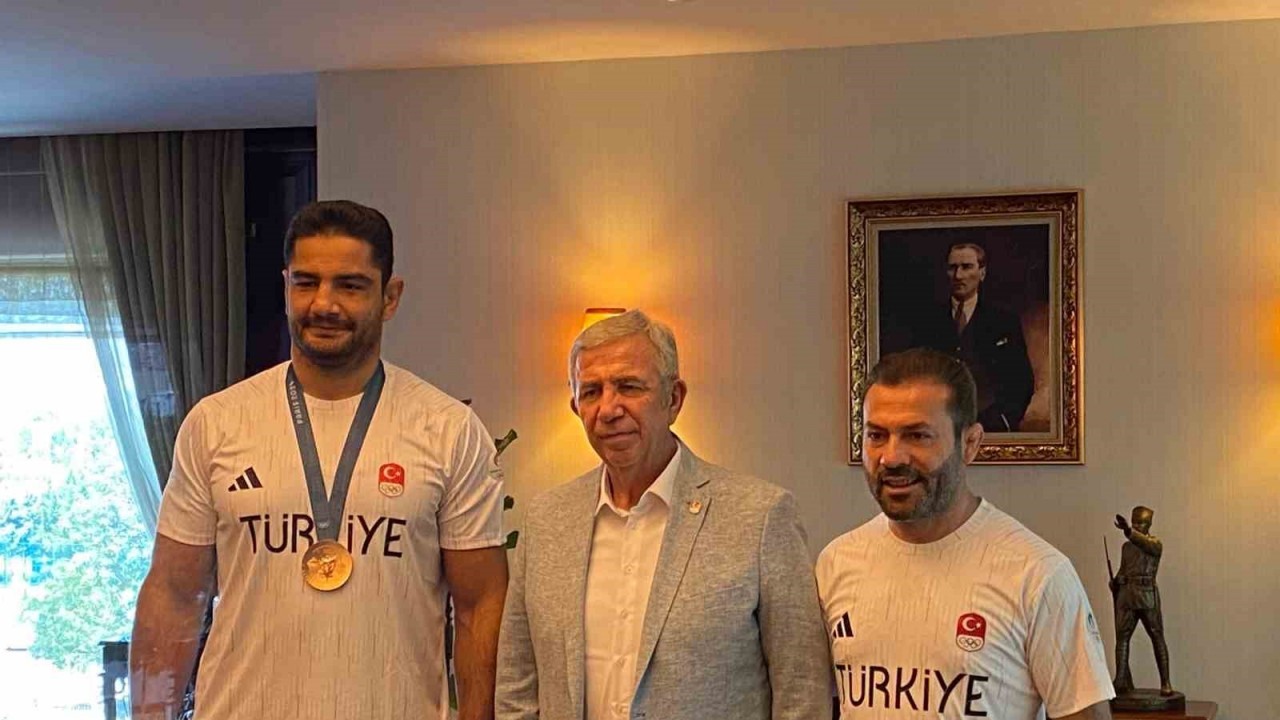Mansur Yavaş ve Taha Akgül'den Anlamlı Buluşma