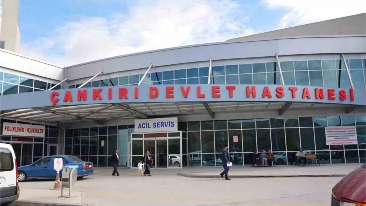 Çankırı’da Otomobil ve Motosiklet Çarpıştı: 2 Yaralı
