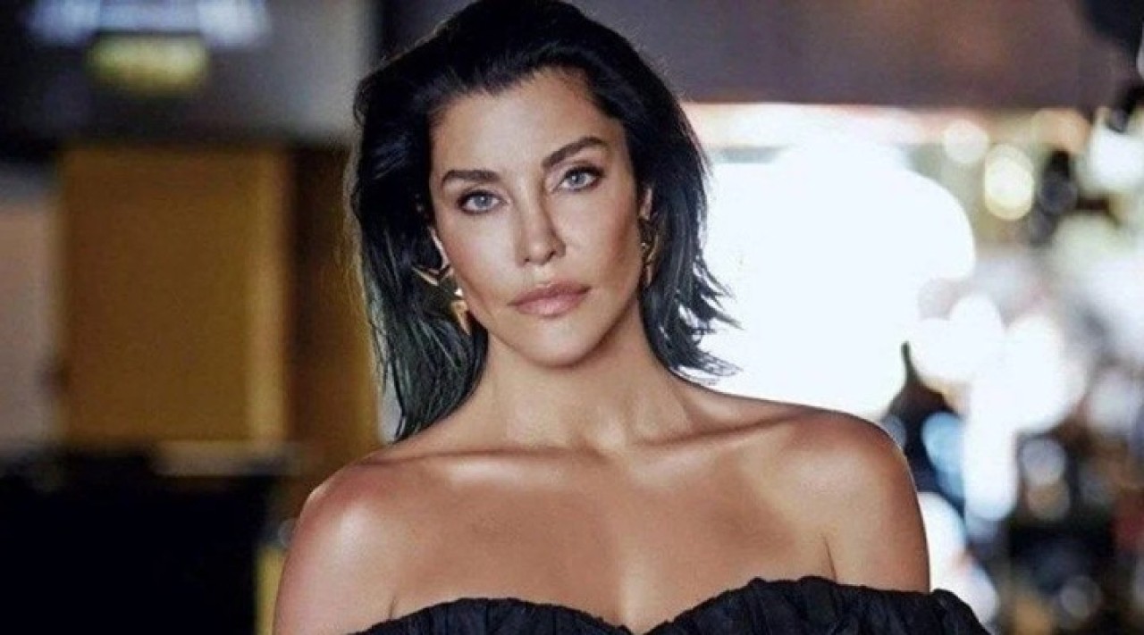 Deniz Akkaya,  Kızına Şiddet Uygulamaktan Hapis Cezası Aldı