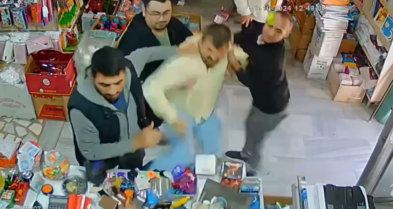 Avcılar'da Dehşet! Çocuklar Torpil Attı,  Aileler Darp Etti