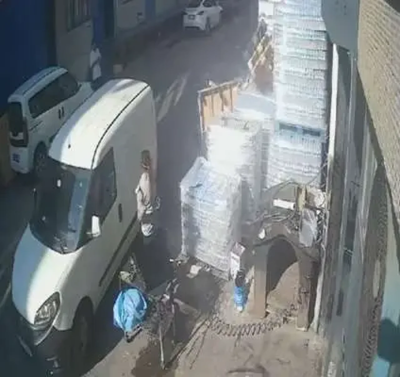 Başakşehir'de Korkutan Olay: Ölümden Kıl Payı Kurtuldu