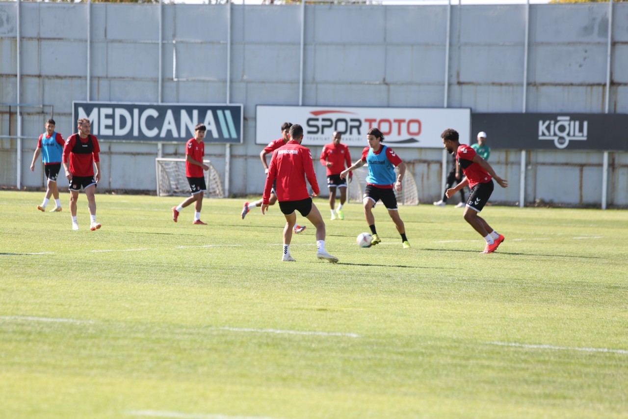 Sivas'ta Kapılar Yeniden Kapandı