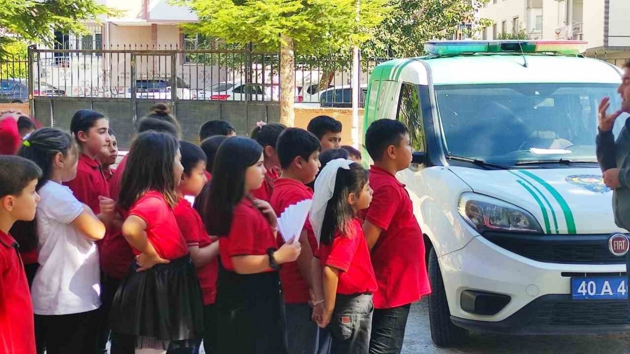 Kırşehir'de HAYDİ Ekiplerinden Öğrencilere Hayvan Sevgisi Eğitimi