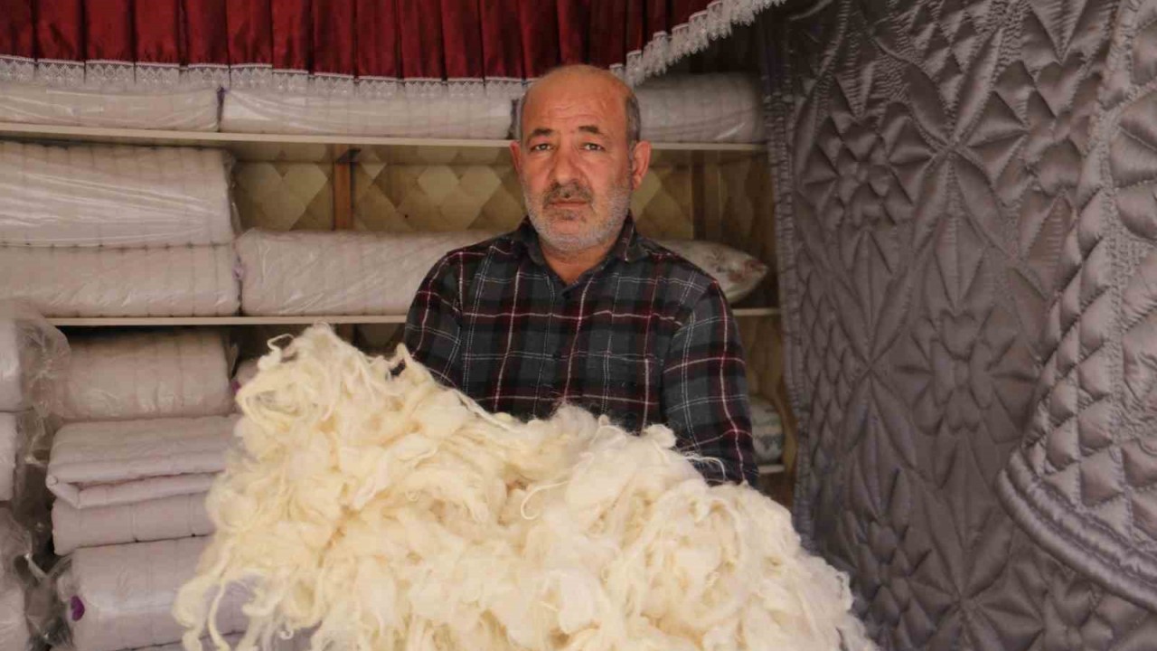 Sivas’ta Yün Yorgan Talebi Arttı,  Usta İşçi Günde 16 Saat Çalışıyor