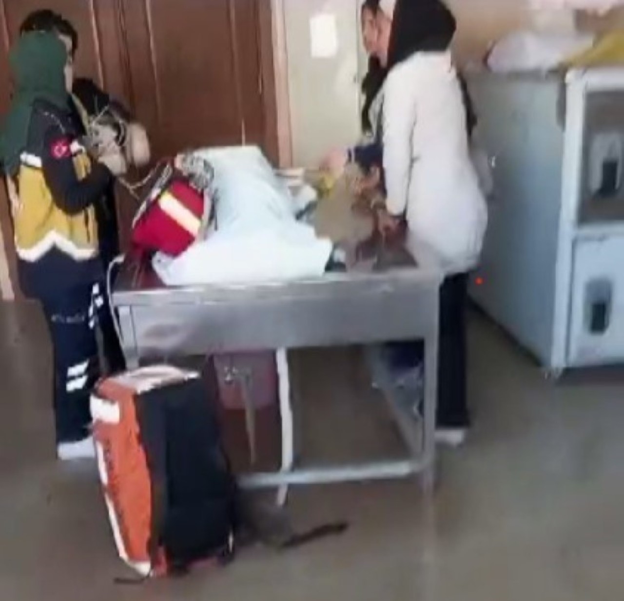Hatay’da Gasılhanede Şok Olay: Cenaze Gözlerini Açtı