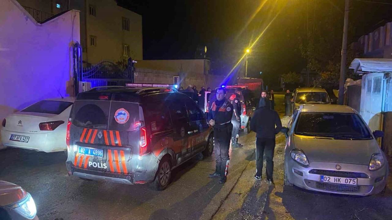 Adıyaman’da Horoz Dövüştüren 6 Kişi Gözaltına Alındı