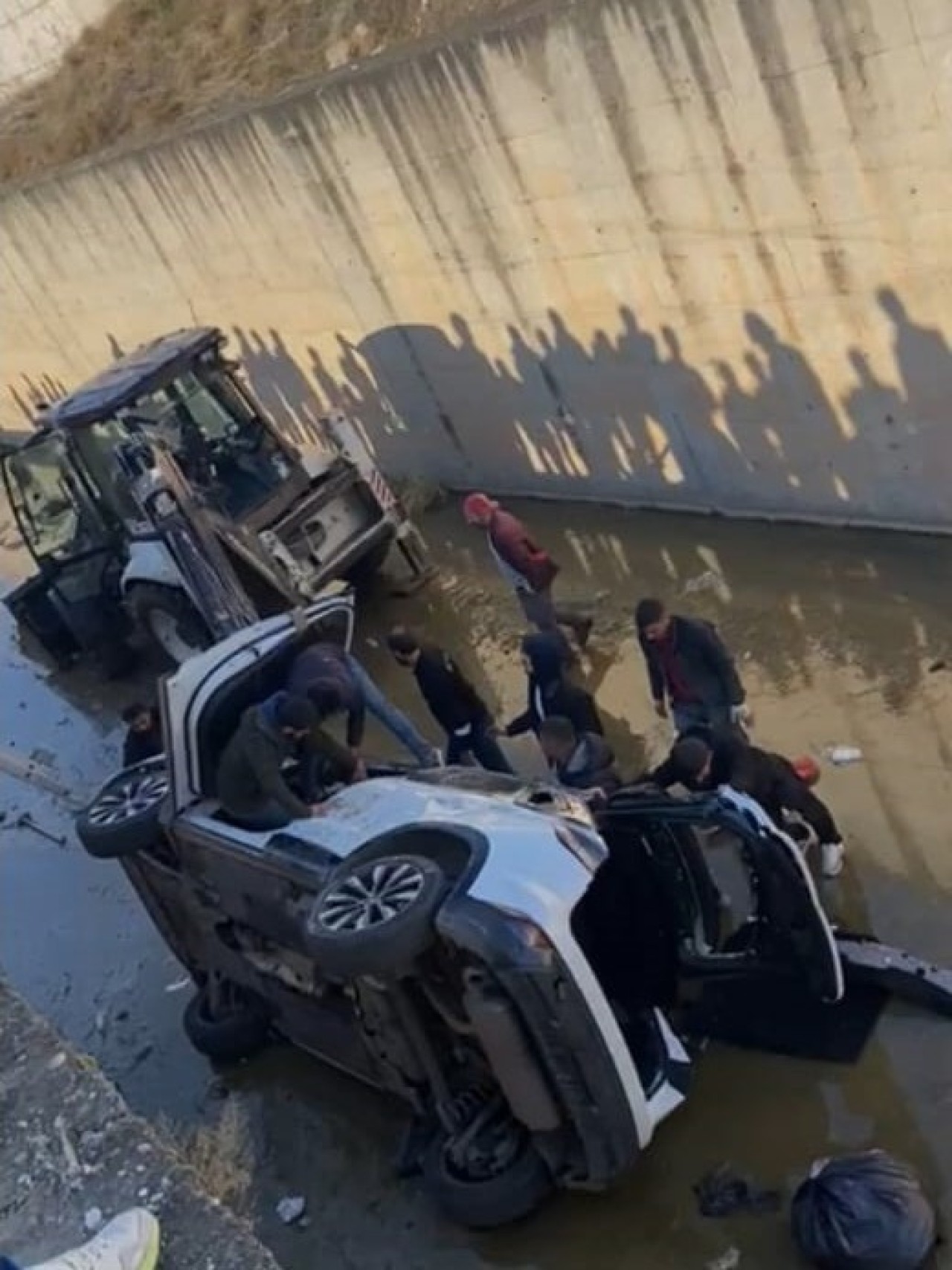 Batman’da Araç İluh Deresi'ne Düştü: Sürücü Hayatını Kaybetti