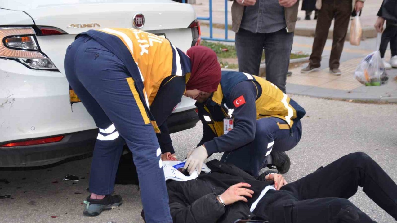 Bilecik’te Otomobil ile Motosiklet Çarpıştı: 1 Yaralı