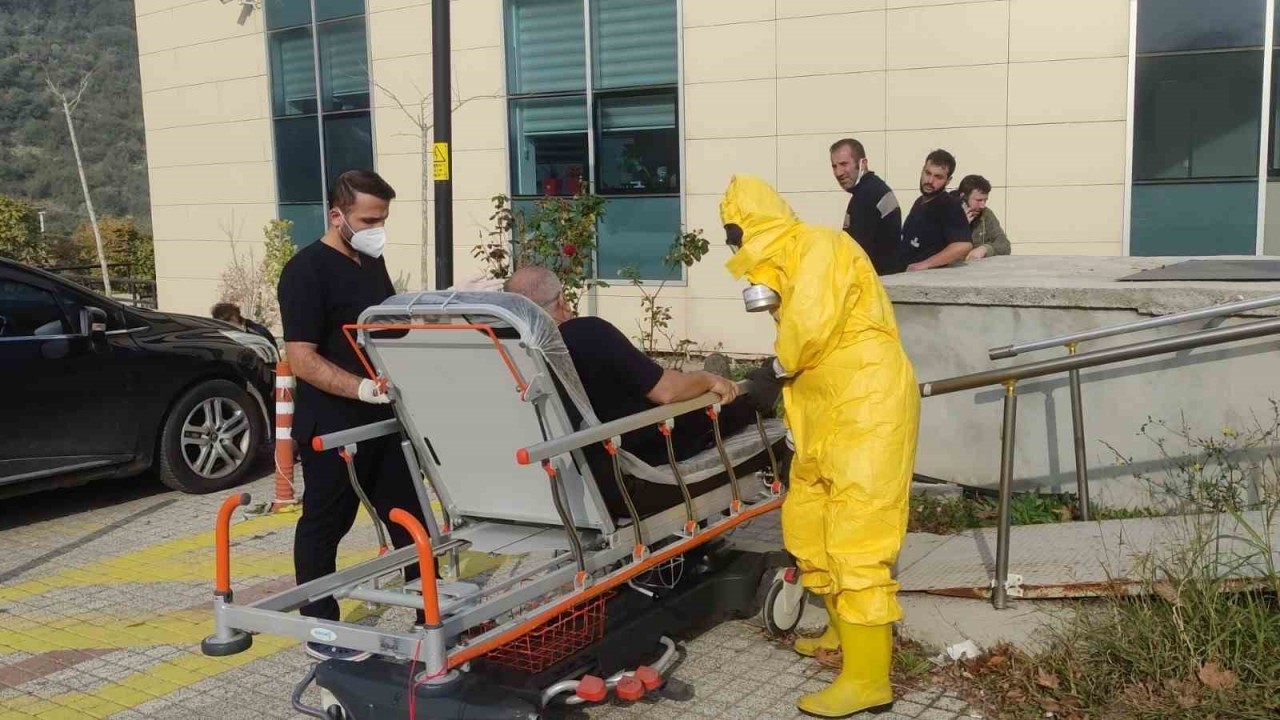 Bursa'da İplik Fabrikasında Zehirli Gaz Salınımı: 15 İşçi Hastaneye Kaldırıldı