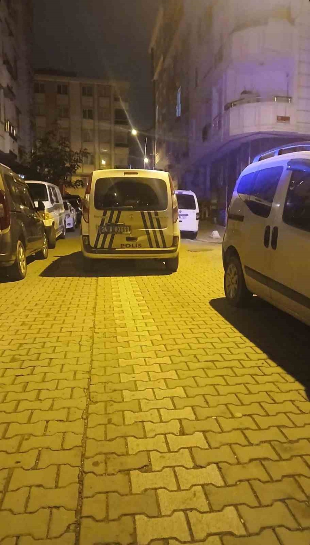 Esenyurt'ta Cinayet: Kocası,  Eşini Yatakta Boğarak Öldürdü