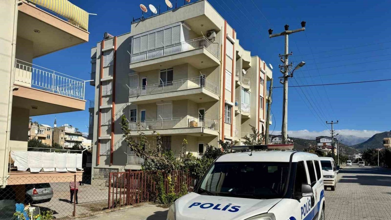 Gazipaşa'da Yaşlı Kadın Hayatını Kaybetti: Kalp Krizi Şüphesi