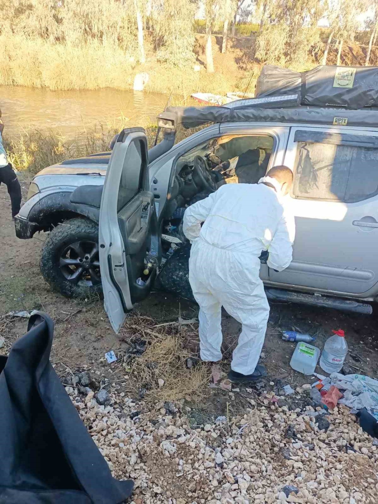 Mersin'de Kanalda Gövdesi Bulunan Diş Doktoru Hayatını Kaybetti