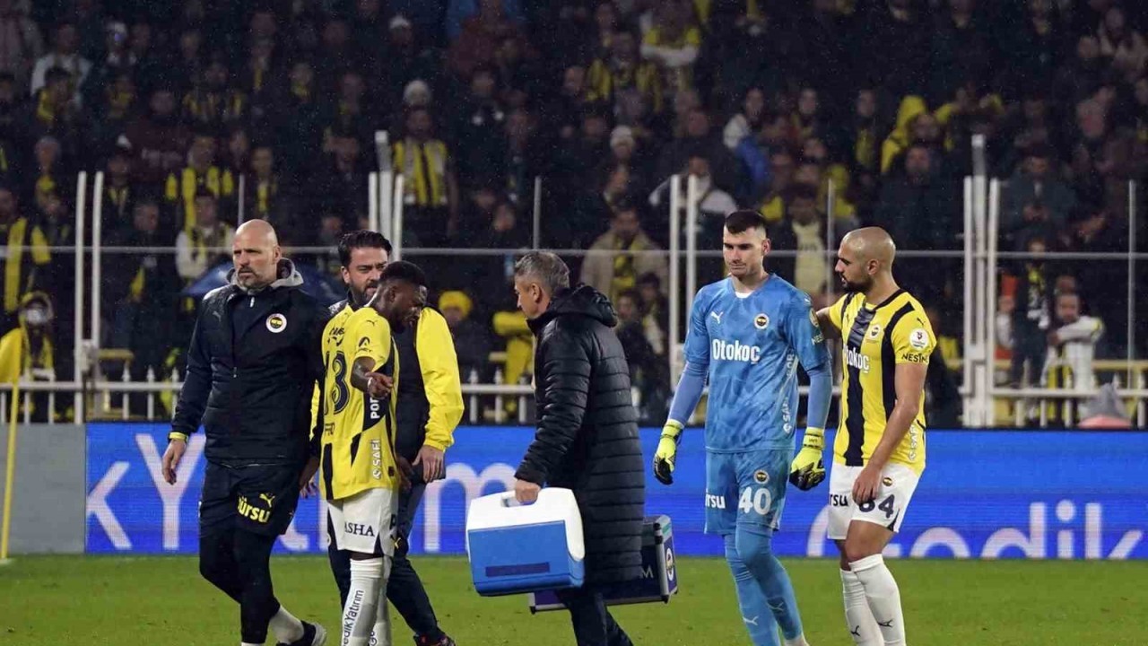 Fenerbahçe’de Dominik Livakovic’ten Kötü Haber