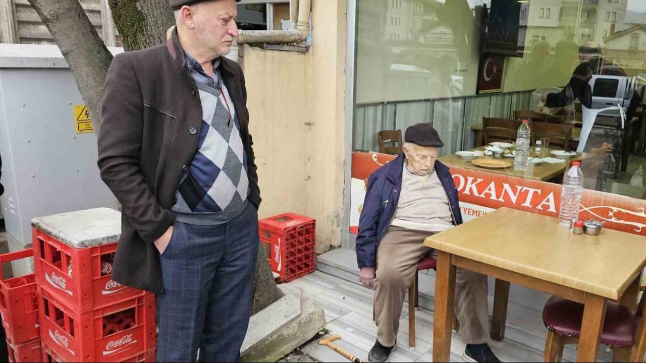 Cide’de Kalp Krizi Geçiren Yaşlı Adam,  Sağlık Ekiplerinin Müdahalesiyle Hayata Döndü