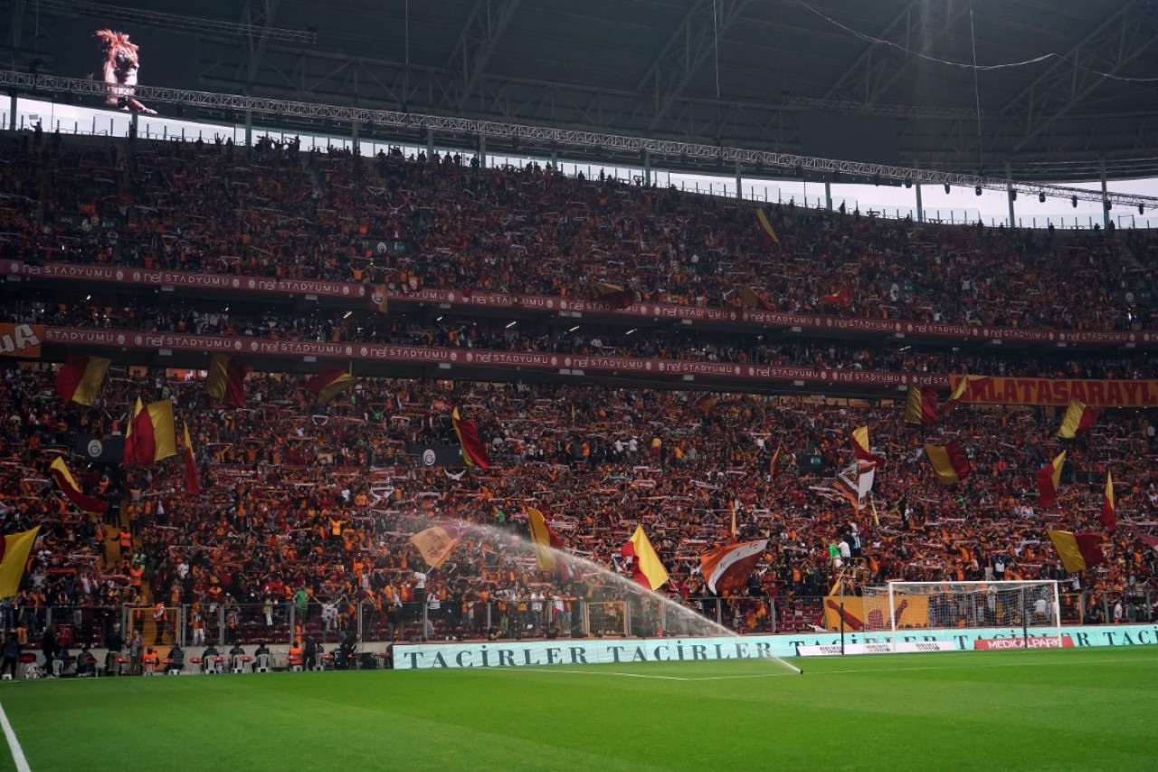 Galatasaray - AZ Alkmaar Maçı Tarihe Geçiyor!
