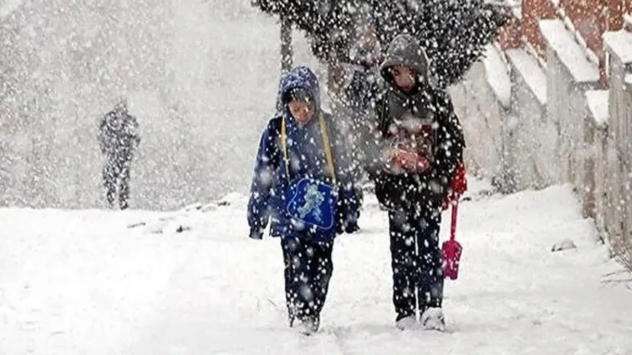 Kayseri'de Yarın Okullar Tatil? 6 Şubat Perşembe İçin Valilikten Açıklama Geldi!