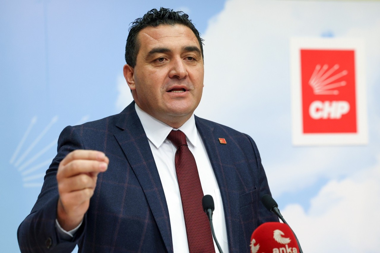 CHP'li Karasu,  D-100 Karayolu’ndaki Bozulan Asfaltı TBMM Gündemine Taşıdı