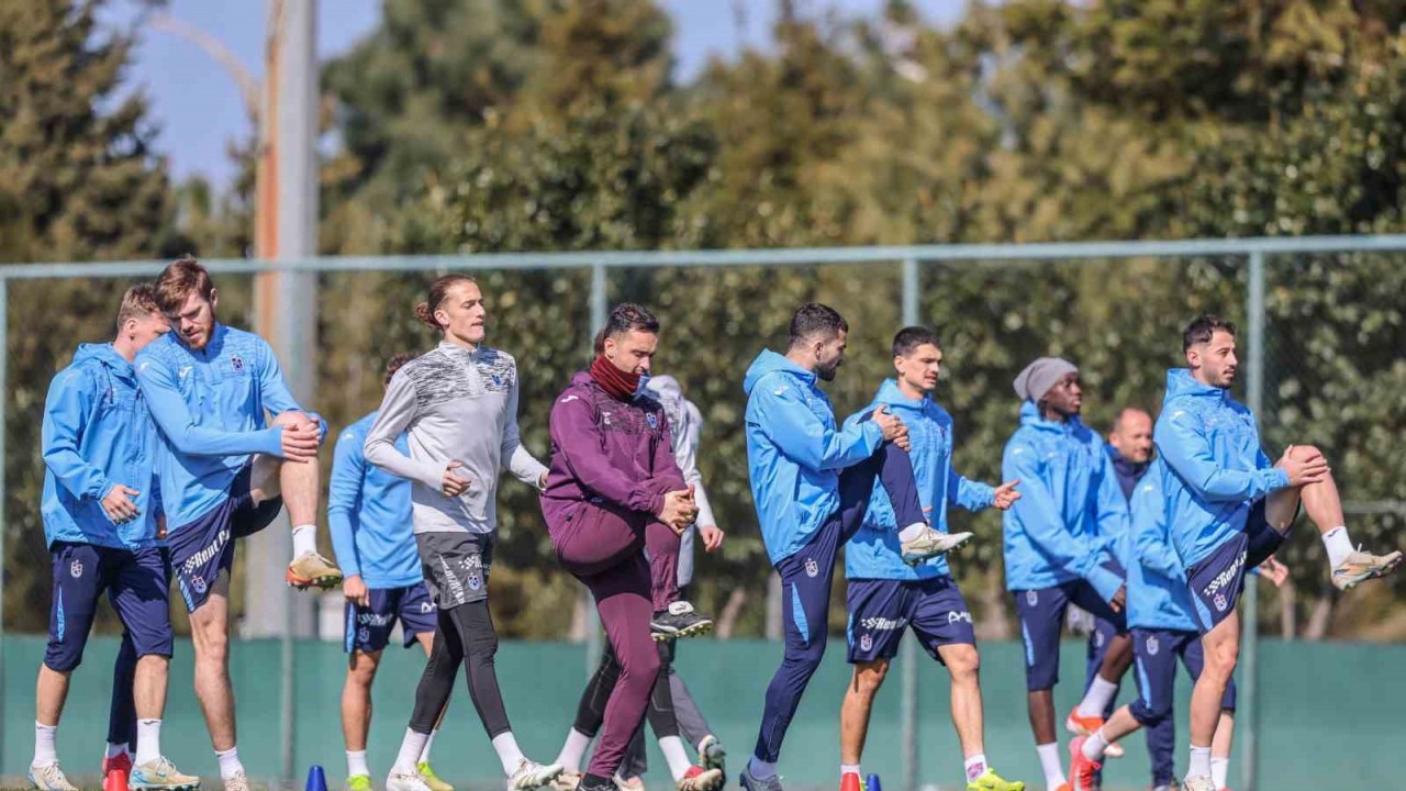 Trabzonspor,  5 Eksikle Konya’ya Gitti