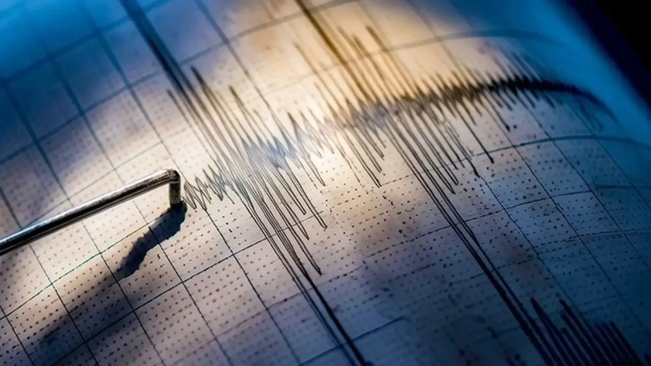 Ege Denizi’nde 4,8 Korkutan Deprem! 3