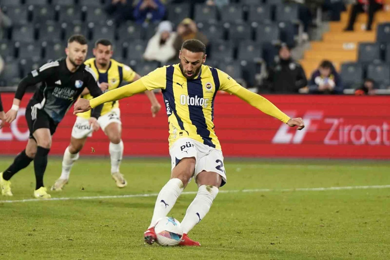 Cenk Tosun'un Transferi FIFA Kuralına Takıldı