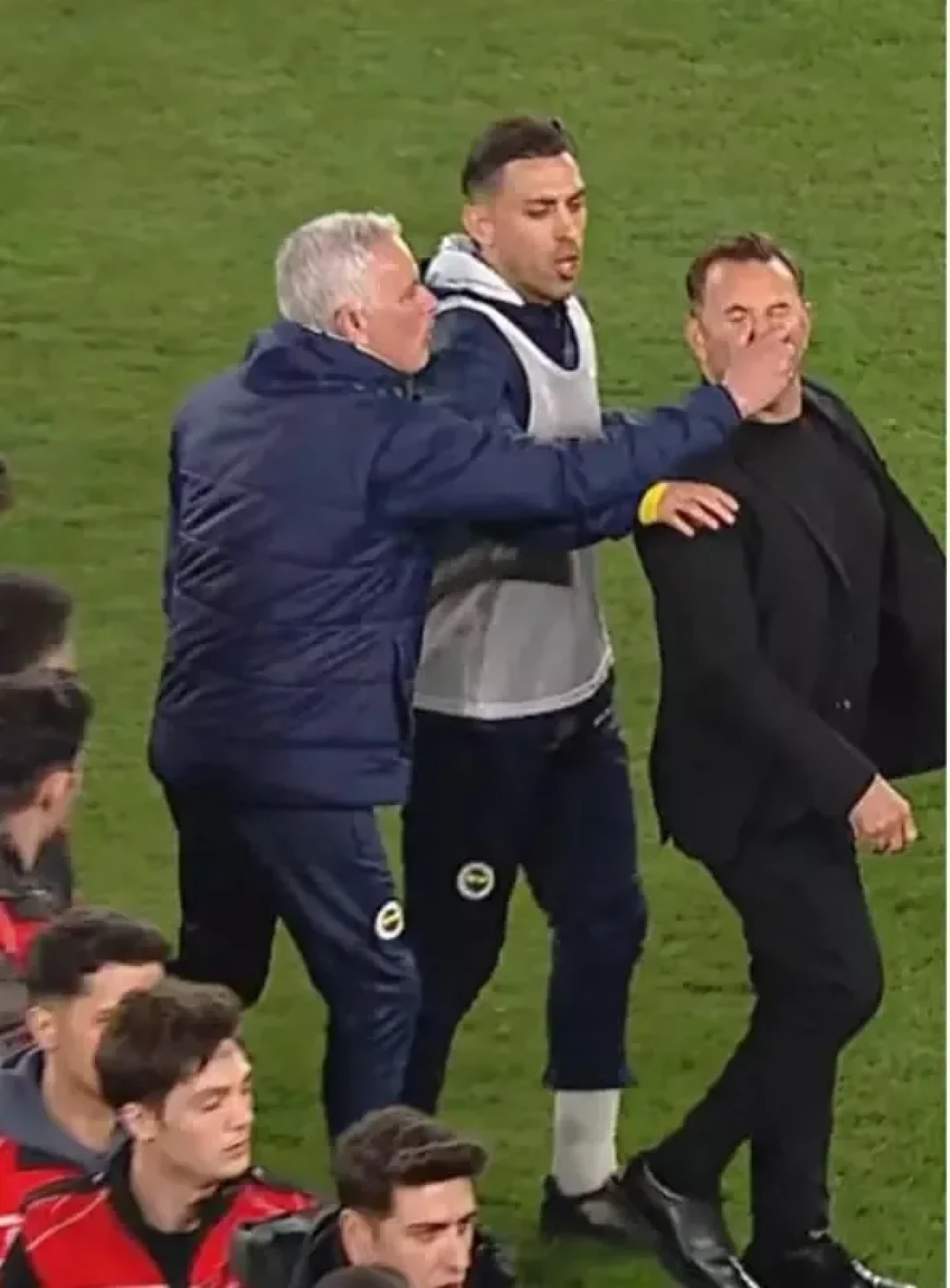Mourinho, Okan Buruk’un Burnunu Sıktı! 2011’deki Skandal Gündeme Geldi