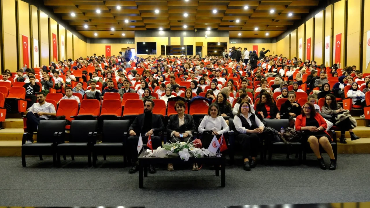 Sivas’ta Otizme Dair Farkındalık Paneli Düzenlendi