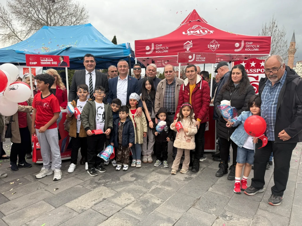 CHP Sivas Merkez İlçe Başkanlığı 23 Nisan’ı Kutladı