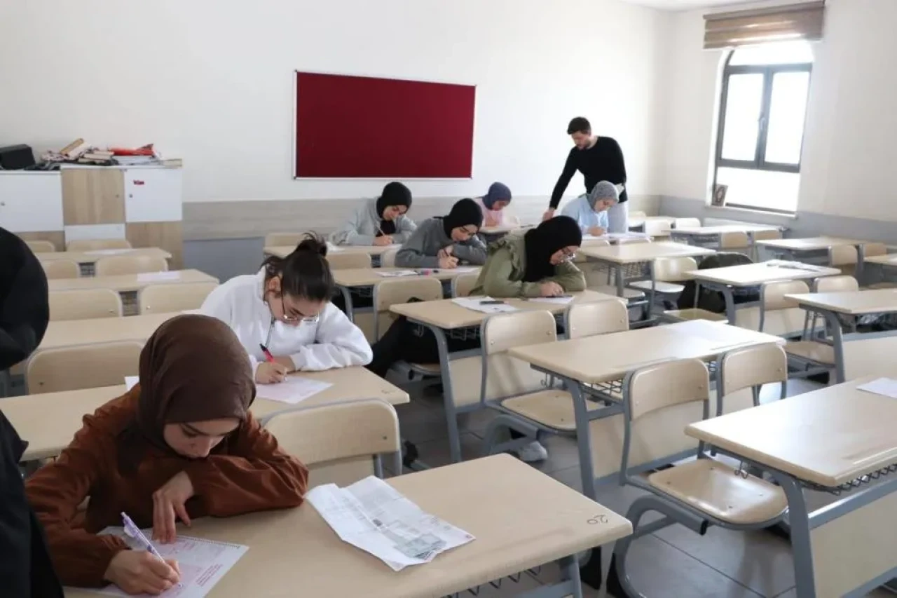 Sivas’ta Umre Yolculuğu Bu Sınavla Başlayacak!