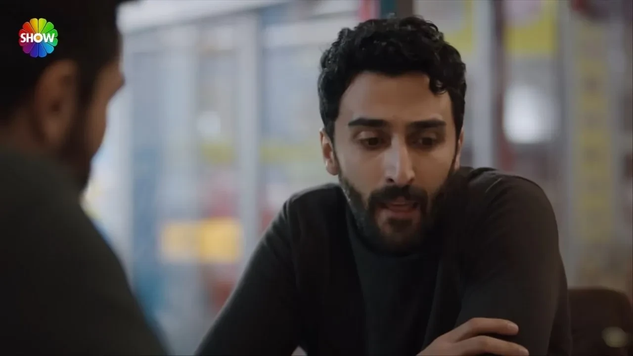 Kızılcık Şerbeti'nin Firaz'ı Batuhan Bozkurt Yüzgüleç Kimdir? Kaç Yaşında, Nereli?