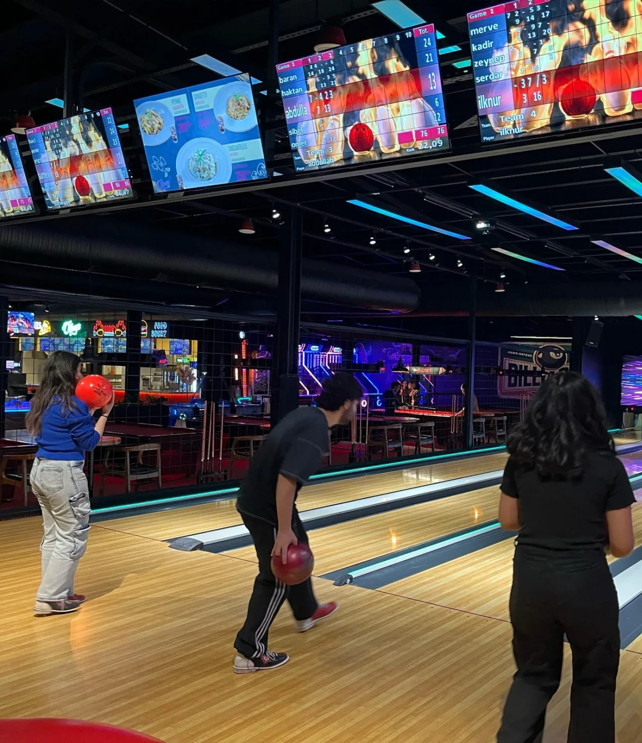 Sivas Bilim ve Teknoloji Üniversitesi Öğrencileri Bowling Turnuvasında Buluştu