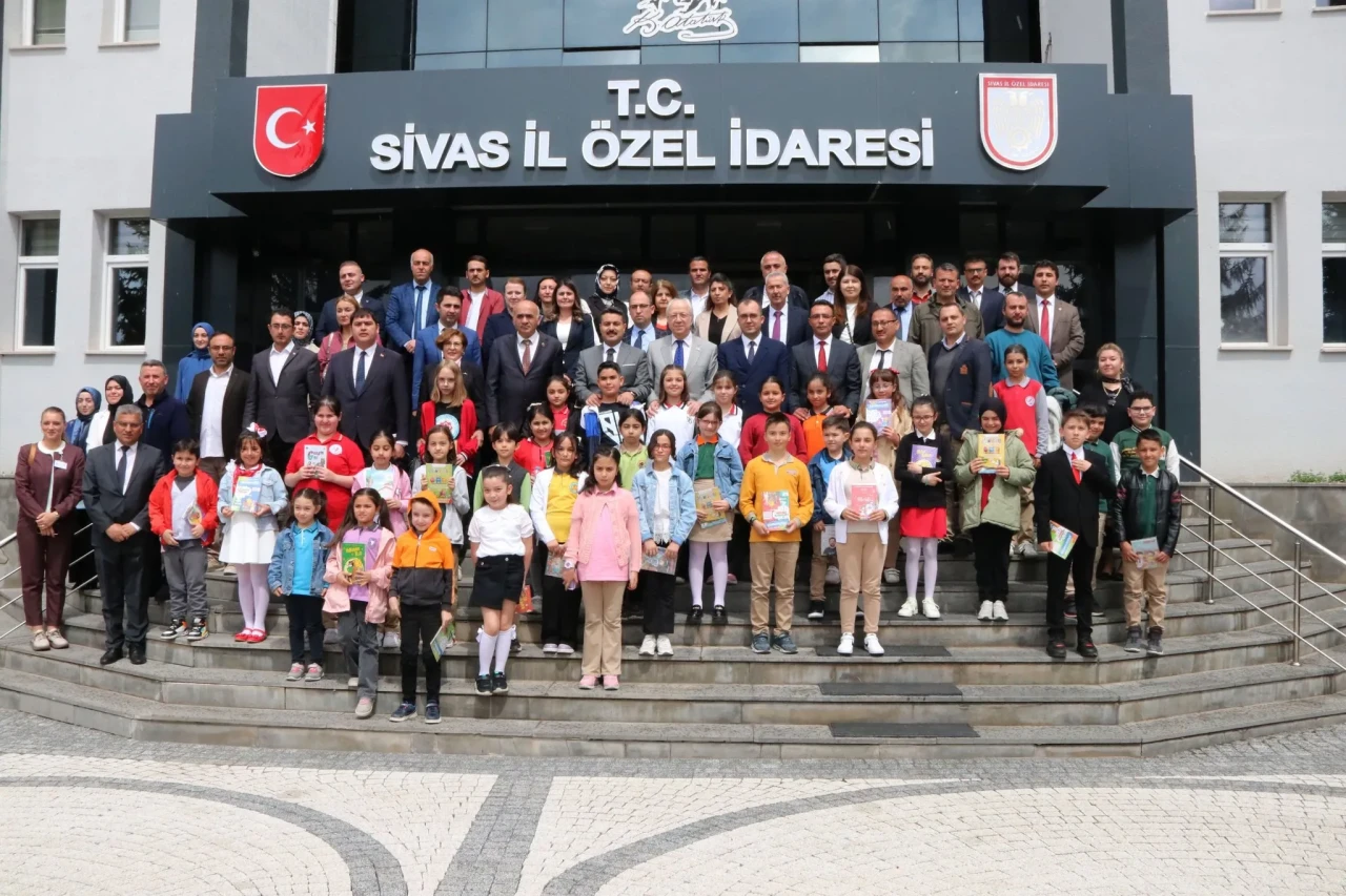 Sivas’ta Çocukların Sesi İl Genel Meclisi’nde Yankılandı