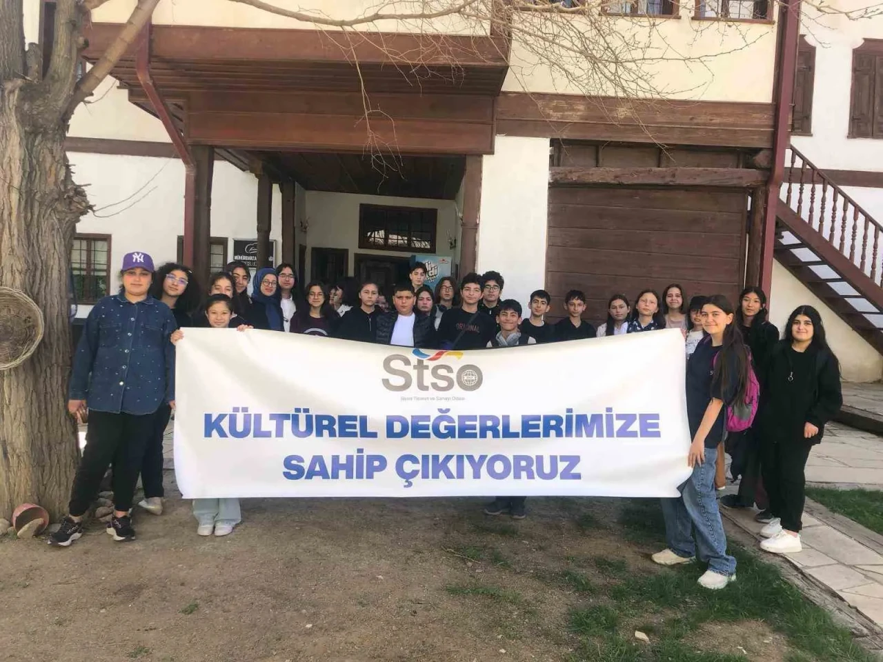 STSO’dan Kültür Hamlesi: Öğrenciler Divriği’de Tarihle Buluştu
