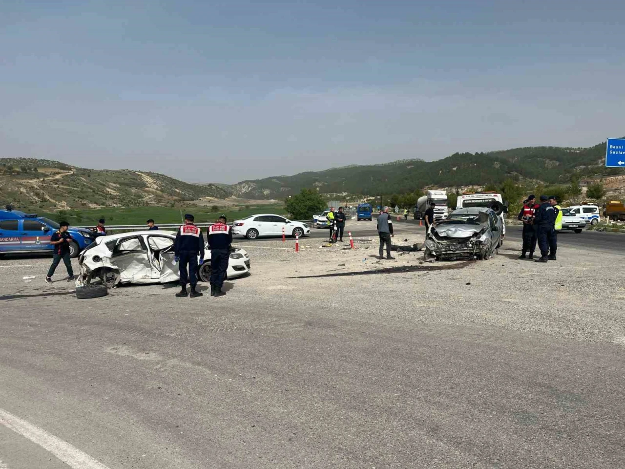 Adıyaman'da Feci Kaza: 8 Kişi Yaralandı