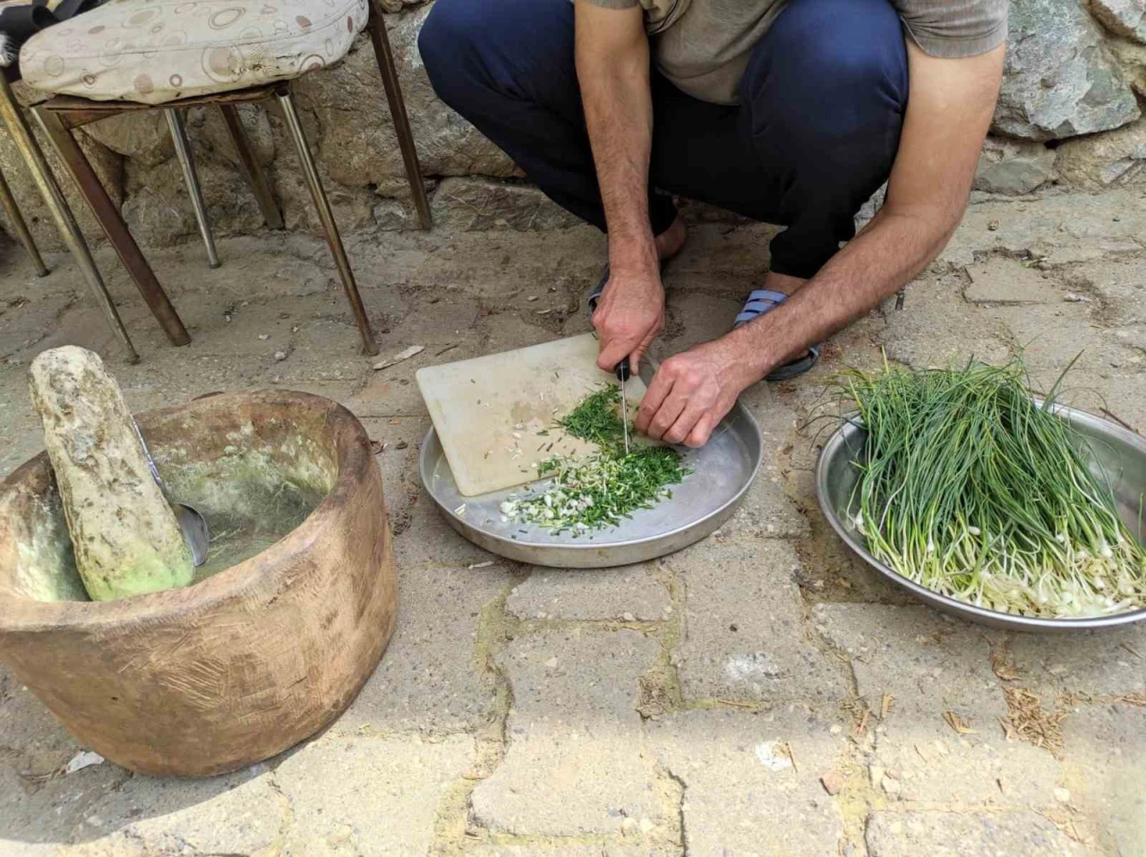 Zuzubak Otu Kilosu 10 Bin Liraya Satılıyor