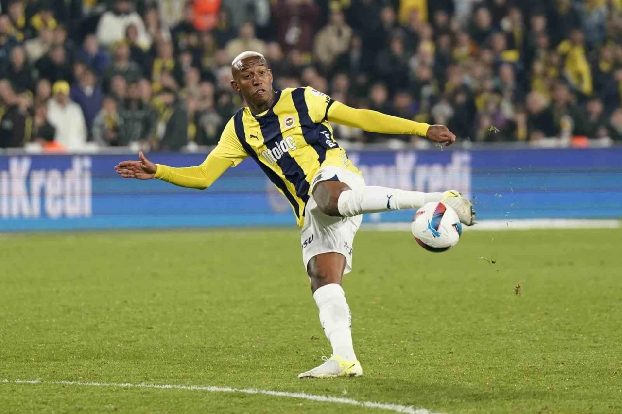 Talisca Derbide Fenerbahçe'nin Umudu
