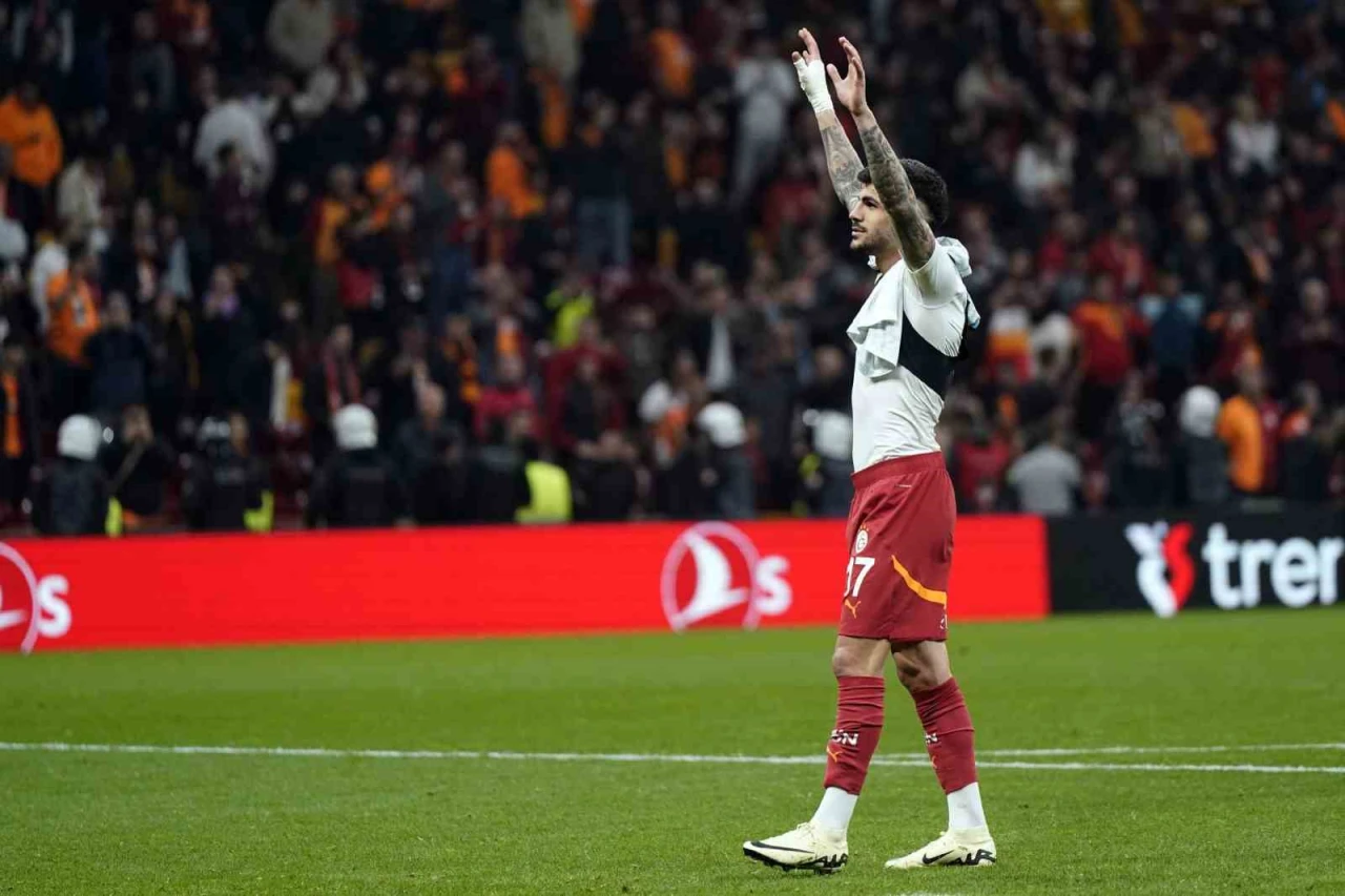 Eren Elmalı’dan Taraftara 3’lü Selamı