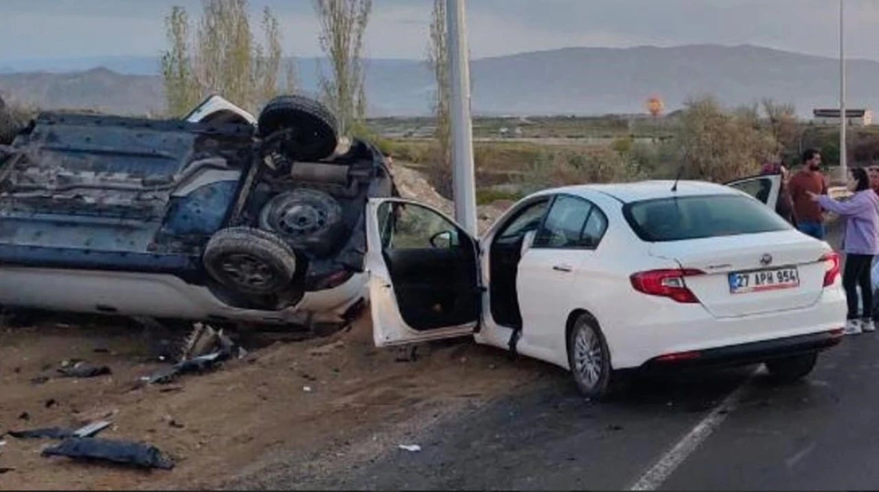 Kafa Kafaya Çarpıştılar 3 Yaralı
