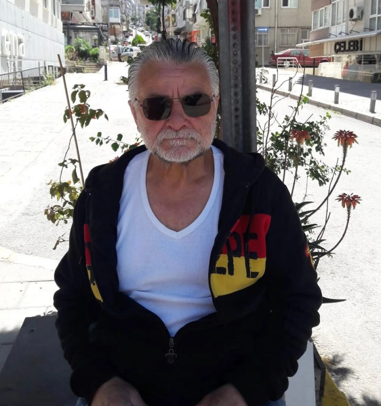 İzmir'de Derenin İçerisinde Erkek Cesedi Bulundu