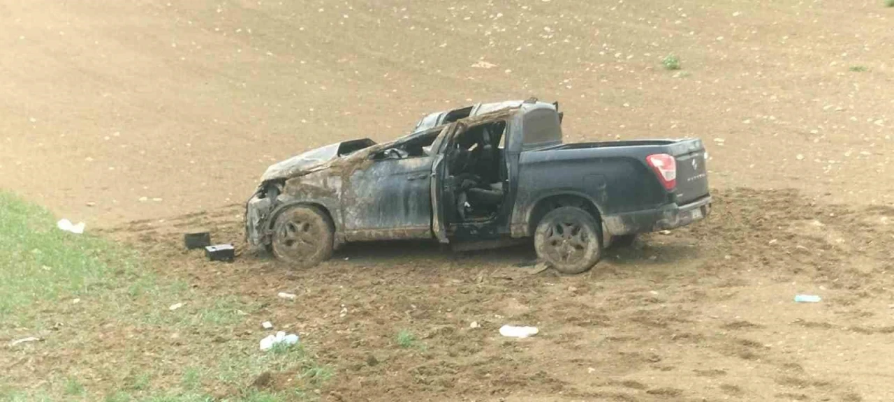 Ankara’da Kontrolden Çıkan Otomobil Toprak Araziye Devrildi: 1 Ölü, 4 Ağır Yaralı