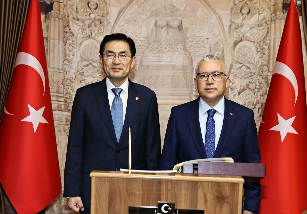 Kore Cumhuriyeti Ankara Büyükelçisi Jeong Yeondoo’dan Sivas Valisi Şimşek’e Ziyaret