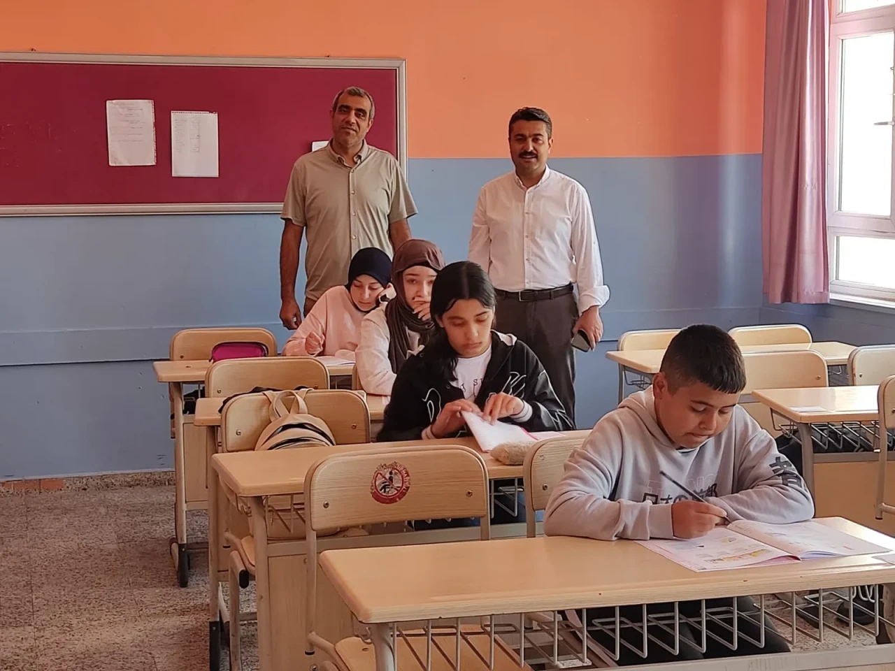 Sivas'ta 8. Sınıf Öğrencilerine LGS Provası Yapıldı