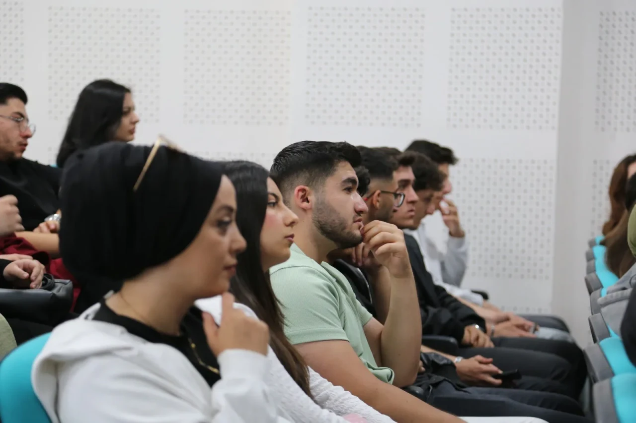 Sivas Cumhuriyet Üniversitesi Teknik Bilimler MYO’da “Küresel Çevre Sorunları ve Sıfır Atık” Konferansı Düzenlendi
