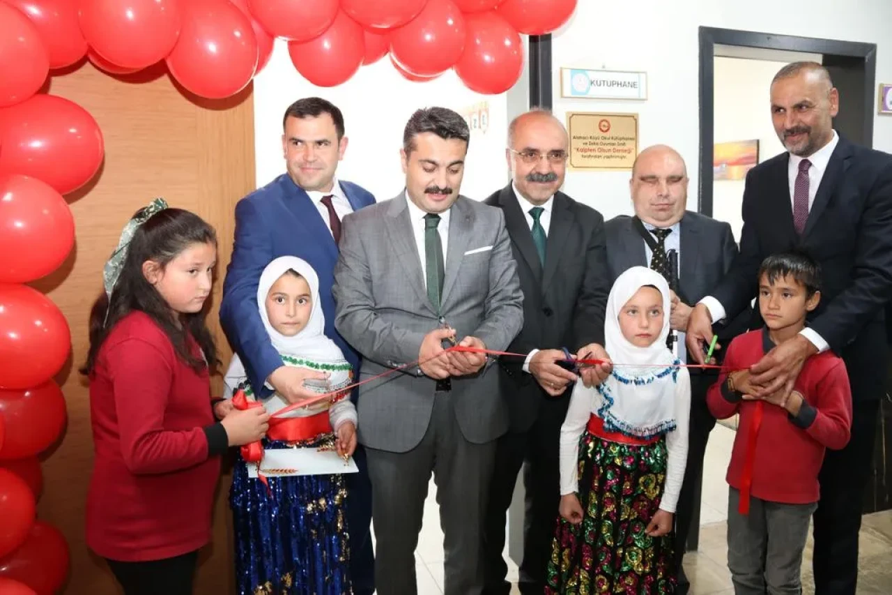 Sivas'ta Kütüphane ve Zekâ Oyunları Sınıfı Açıldı