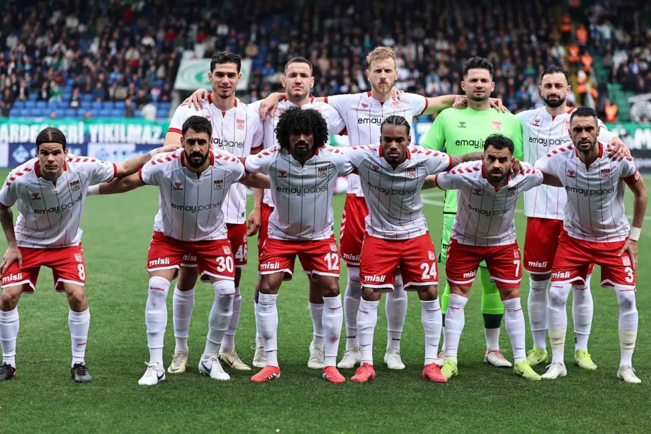 Sivasspor’un Galatasaray Maçı İlk 11’i Belli Oldu