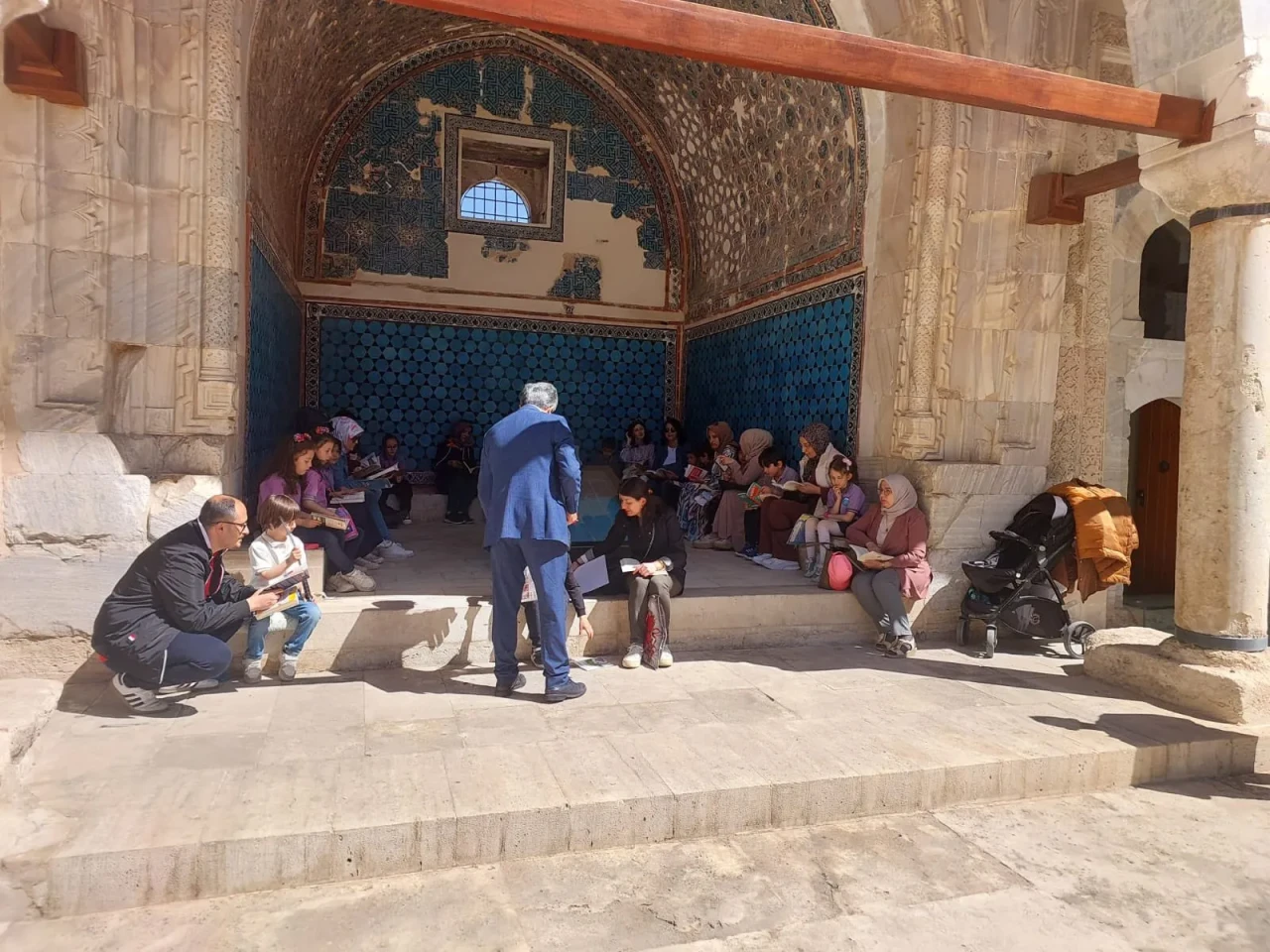 Sivas’ta Anneler Günü’ne Özel “Annemle Kitap Okuyorum” Etkinliği