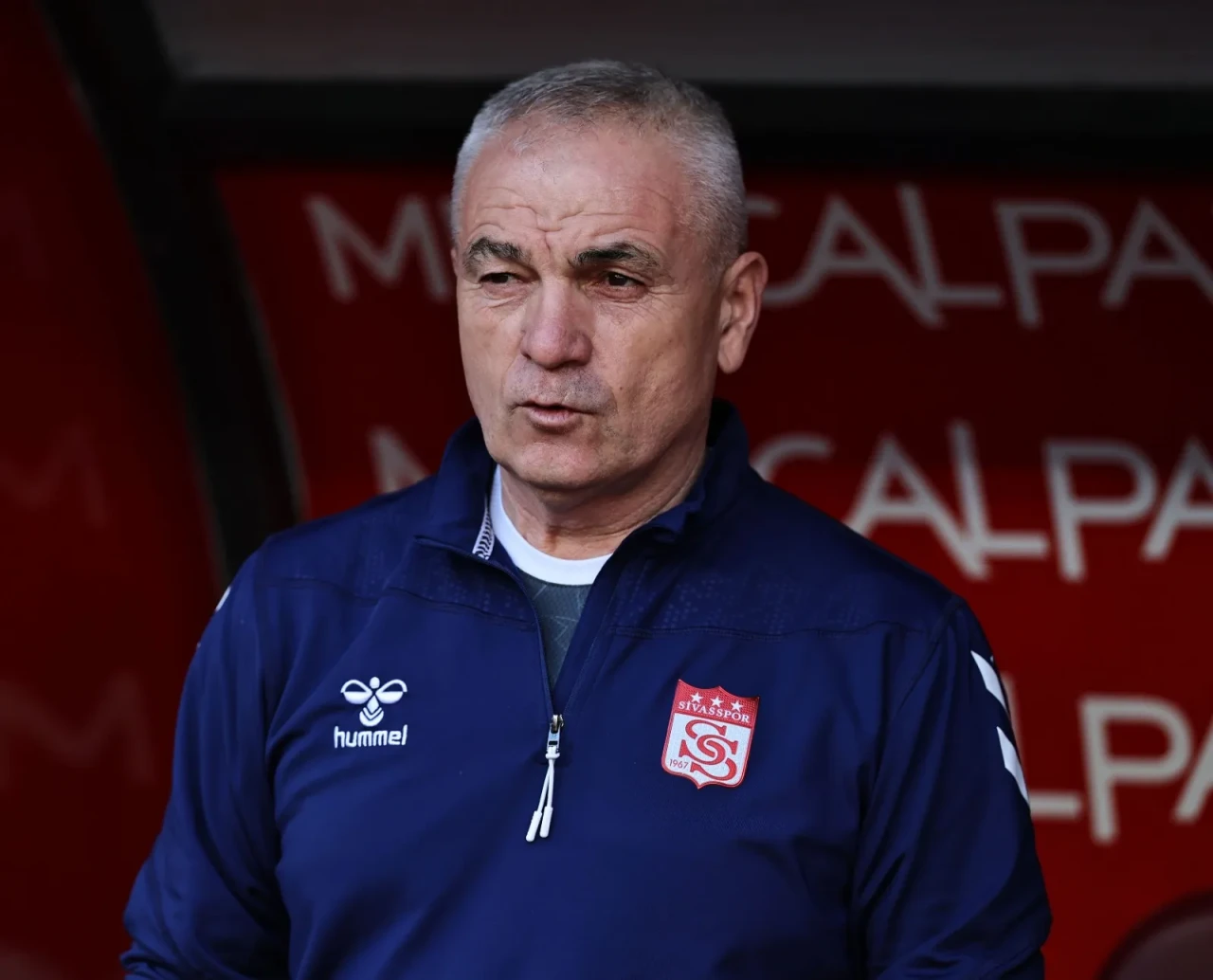 Sivasspor'da Çalımbay 9. Maçına Çıkmaya Hazırlanıyor