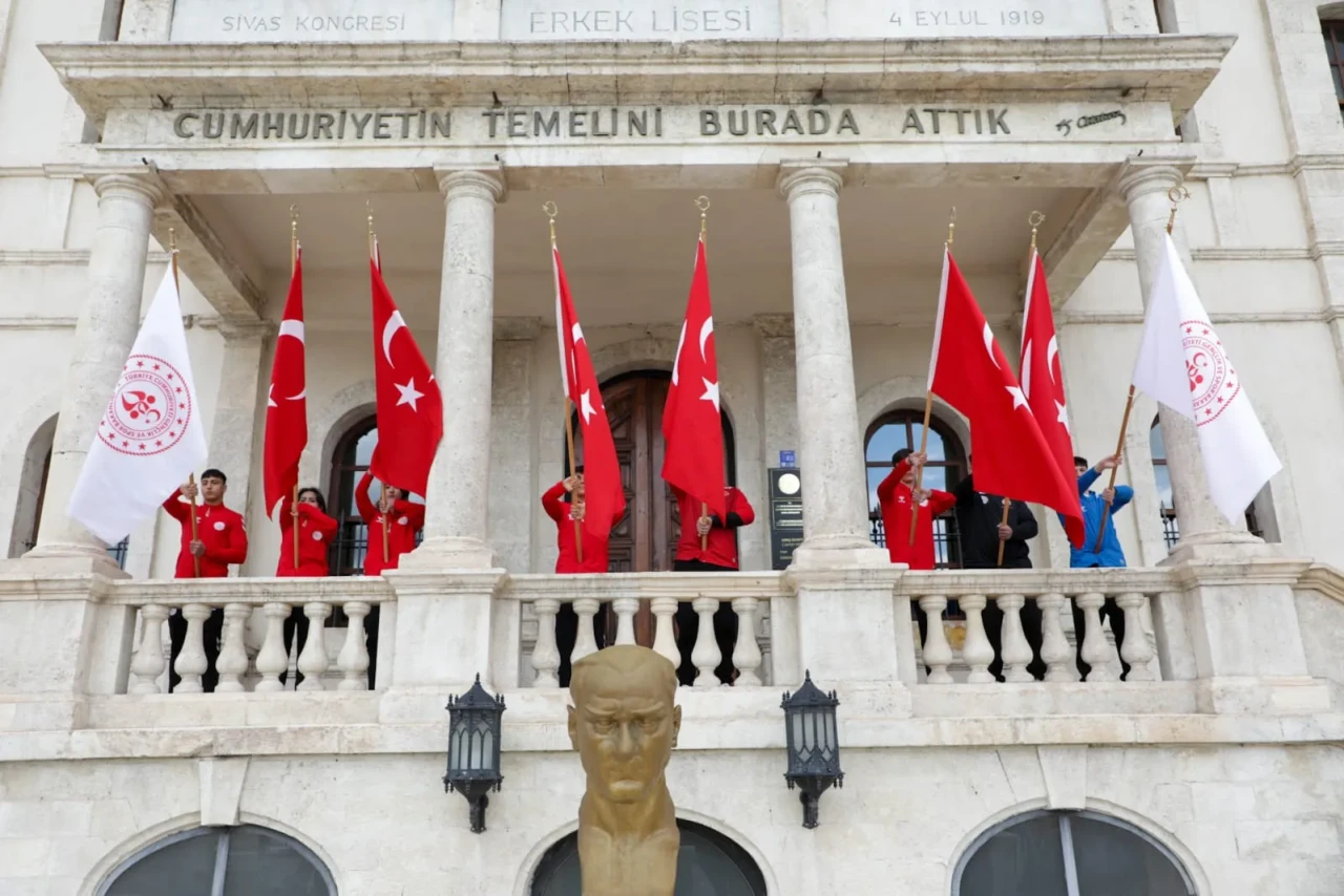 Sivas'ta Gençlik Haftası Kutlamaları Başladı